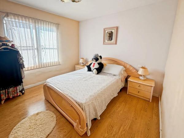 Casa independiente en calle Matisse, 64