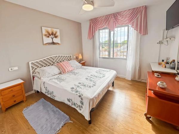 Casa independiente en calle Matisse, 64