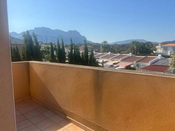 Casa independiente en calle Ametllers