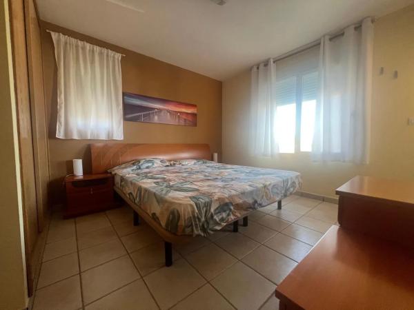 Casa independiente en calle Ametllers