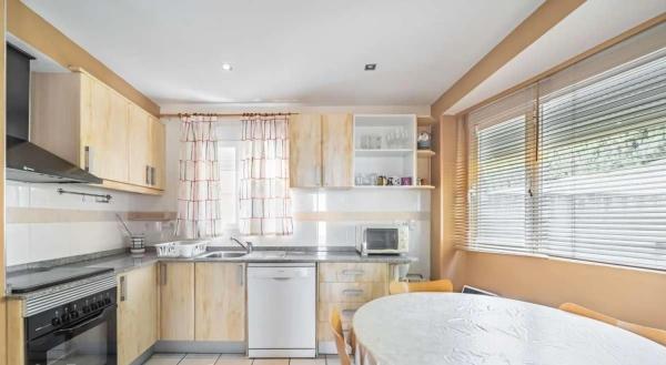 Casa independiente en calle Ametllers