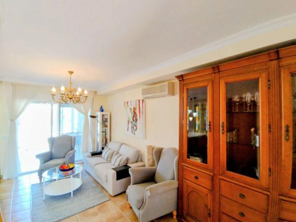 Chalet pareado en calle Acacies