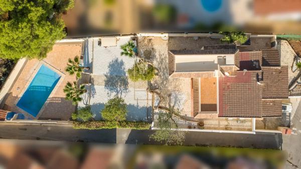 Casa independiente en carretera Castanyers