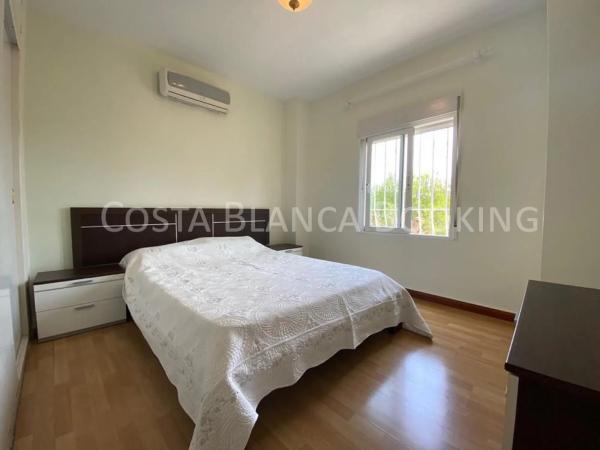 Casa independiente en calle El Salvador