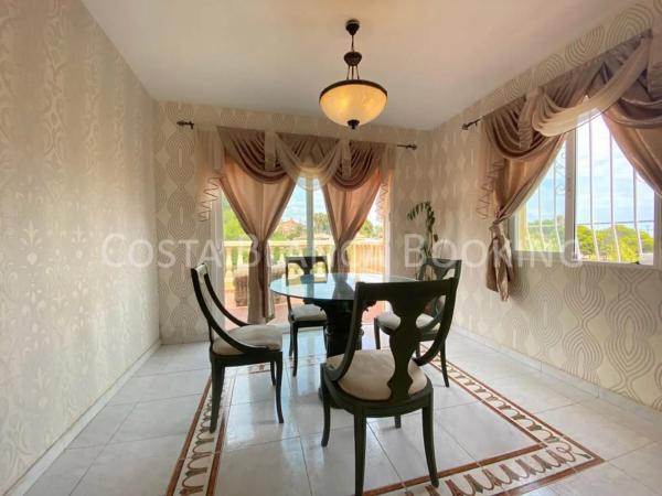 Casa independiente en calle El Salvador