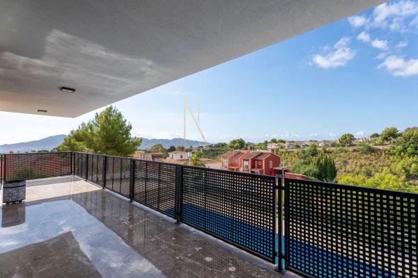 Casa independiente en calle Carrascar de Parcent