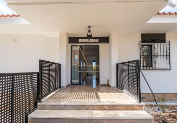 Casa independiente en calle Carrascar de Parcent