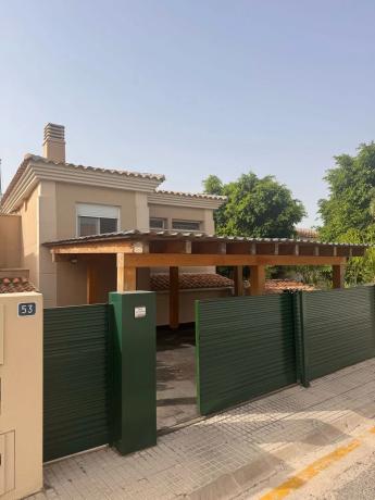 Casa independiente en calle Serra de Mariola, 53