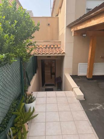 Casa independiente en calle Serra de Mariola, 53