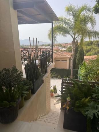 Casa independiente en calle Serra de Mariola, 53