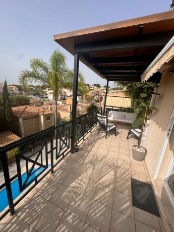 Casa independiente en calle Serra de Mariola, 53