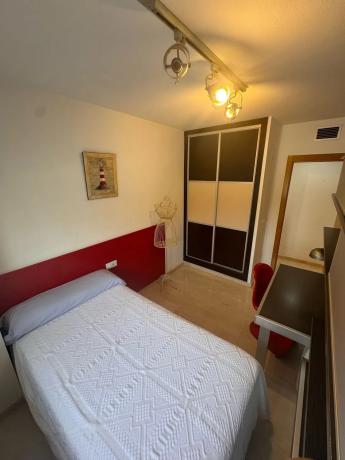 Casa independiente en calle Serra de Mariola, 53