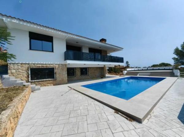 Casa independiente en calle Carrascar de Parcent