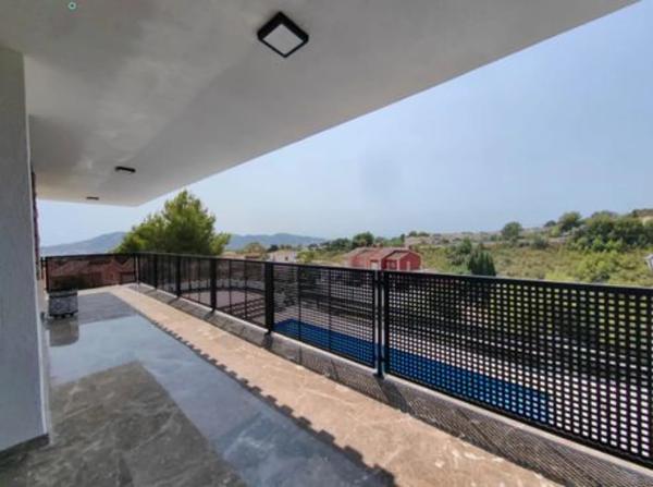 Casa independiente en calle Carrascar de Parcent