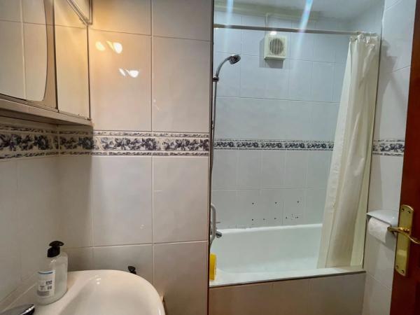 Chalet pareado en calle Bruselas, 58