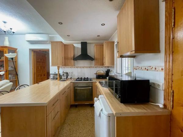 Chalet pareado en calle Bruselas, 58