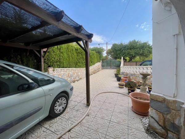 Chalet pareado en calle Bruselas, 58