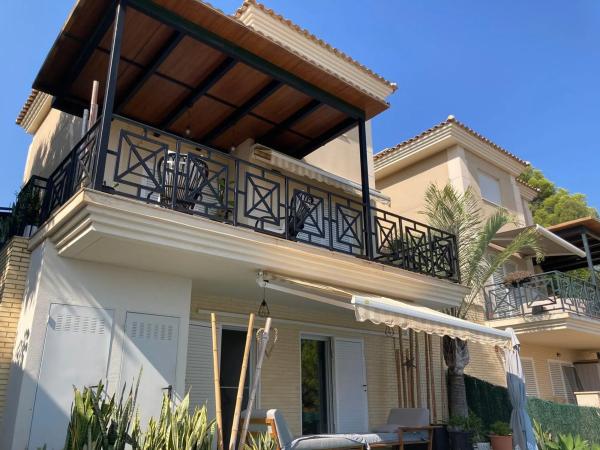 Chalet pareado en calle Serra de Mariola