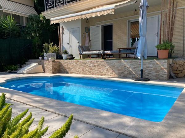 Chalet pareado en calle Serra de Mariola