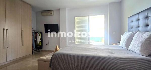 Casa independiente en calle Serra de Mariola