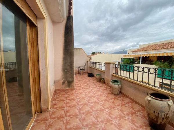 Chalet adosado en calle la Fonteta