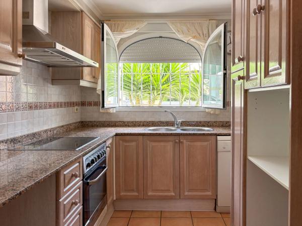 Chalet adosado en calle Mautx