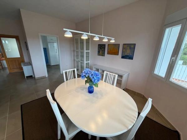 Casa independiente en calle Oslo, 3