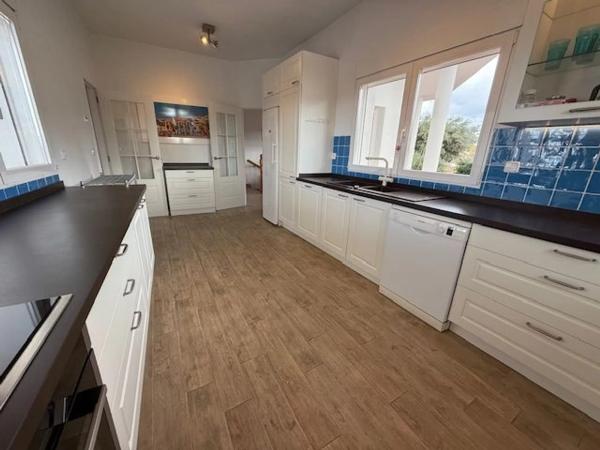 Casa independiente en calle Oslo, 3