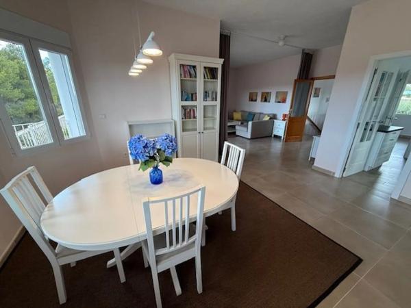 Casa independiente en calle Oslo, 3