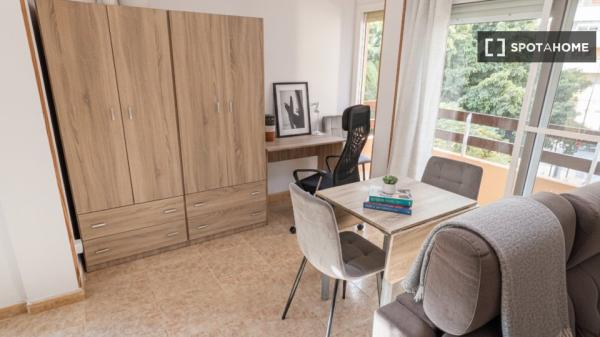 Habitación en piso compartido en Alicante (Alacant)