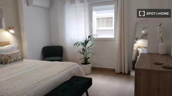 Piso de 2 habitaciones en alquiler en Camino de Ronda, Granada