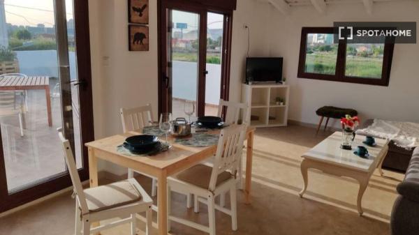 Apartamento de 2 habitaciones en alquiler en La Punta, Valencia