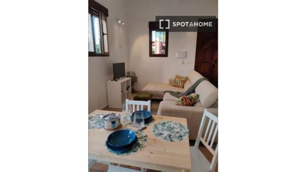 Apartamento de 2 habitaciones en alquiler en La Punta, Valencia