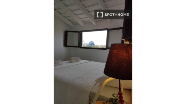 Apartamento de 2 habitaciones en alquiler en La Punta, Valencia