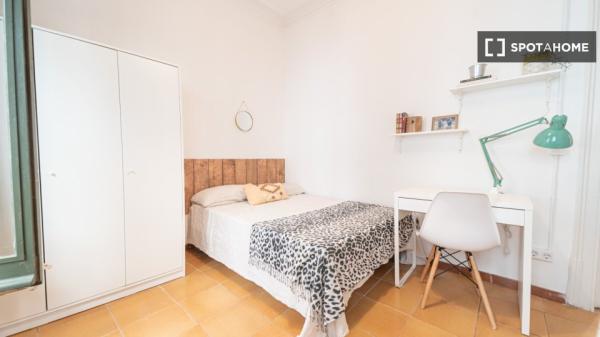 Chambre en colocation à louer à El Gòtic, Barcelone