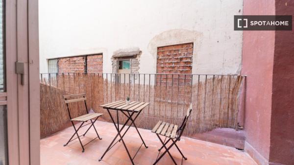 Chambre en colocation à louer à El Gòtic, Barcelone