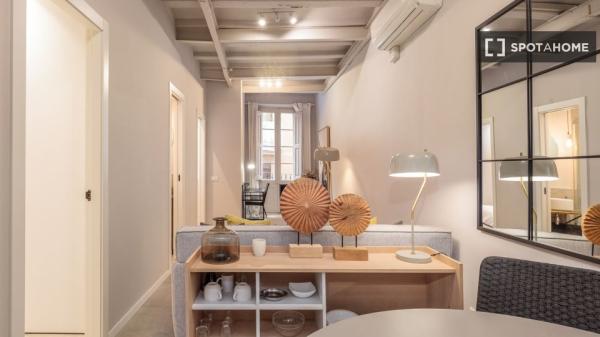 Piso de 2 habitaciones en alquiler en El Gótico, Barcelona
