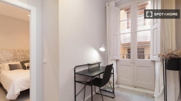 Piso de 2 habitaciones en alquiler en El Gótico, Barcelona