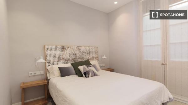 Piso de 2 habitaciones en alquiler en El Gótico, Barcelona