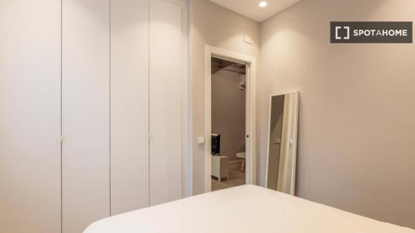 Piso de 2 habitaciones en alquiler en El Gótico, Barcelona