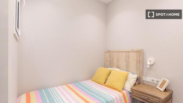 Piso de 2 habitaciones en alquiler en El Gótico, Barcelona