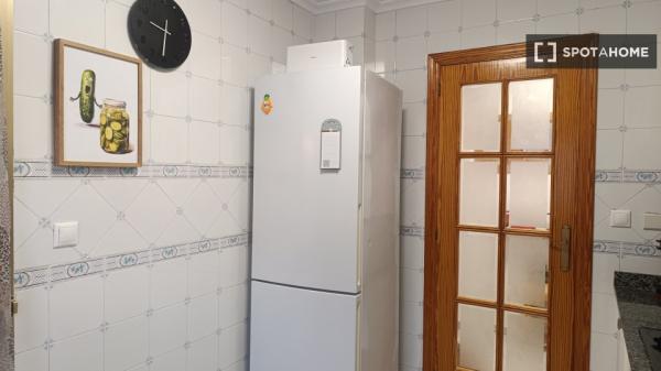 Piso de 3 habitaciones en alquiler en El Campello, Alicante