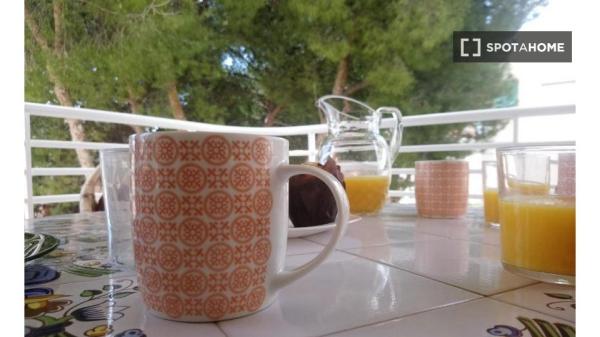 Piso de 3 habitaciones en alquiler en El Campello, Alicante