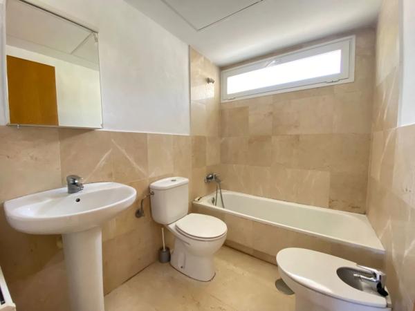 Casa independiente en calle Serra de Mariola