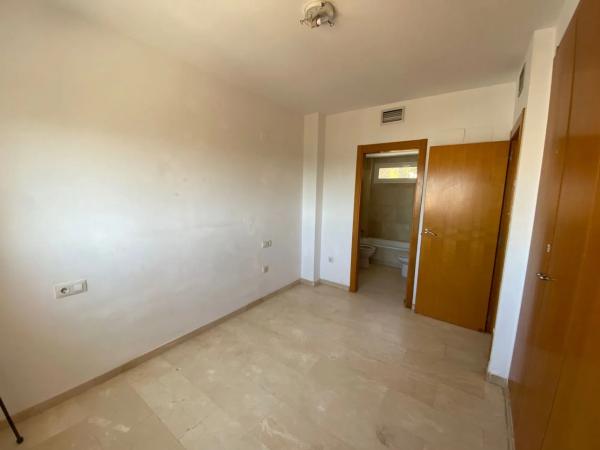 Casa independiente en calle Serra de Mariola