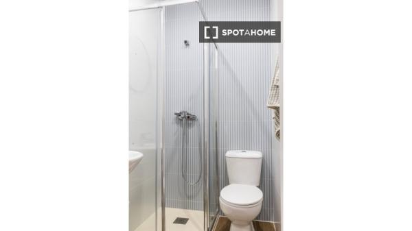 Room in a shared apartment for rent in Universidad, Madrid