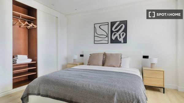 Piso de 2 dormitorios en alquiler en San Pascual, Madrid.