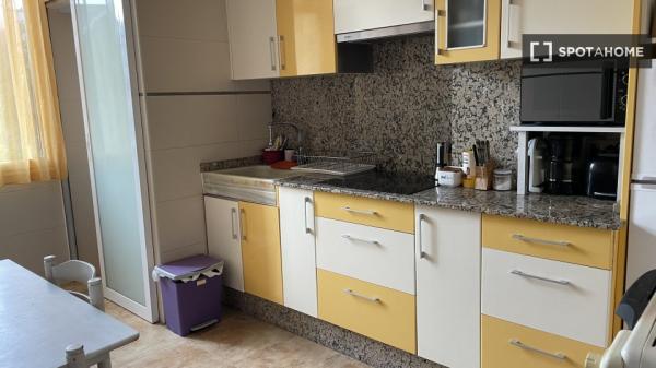 Habitación en piso compartido en Vigo