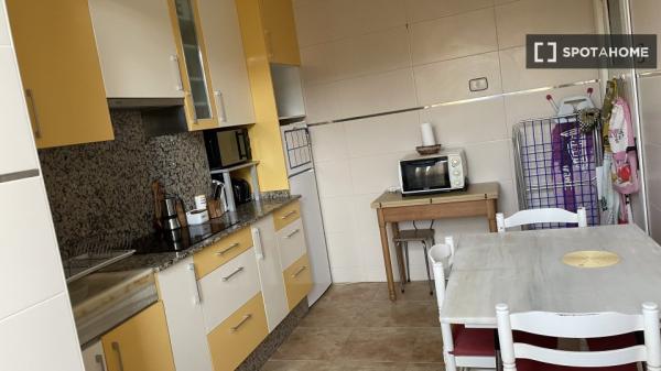 Habitación en piso compartido en Vigo