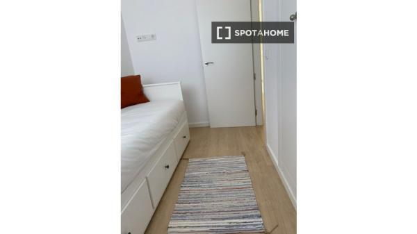 Piso en alquiler de 2 habitaciones en Rincón de la Victoria, Málaga